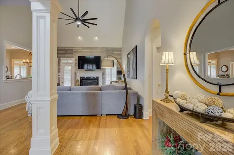 11404 Fernside Drive Charlotte NC 28227