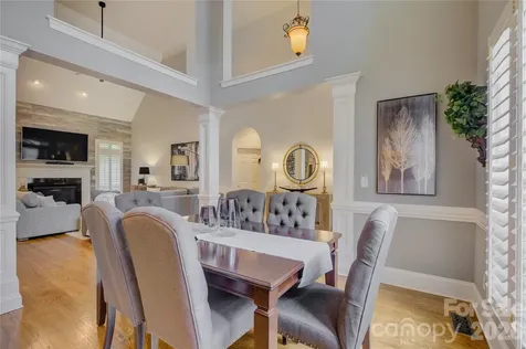 11404 Fernside Drive Charlotte NC 28227