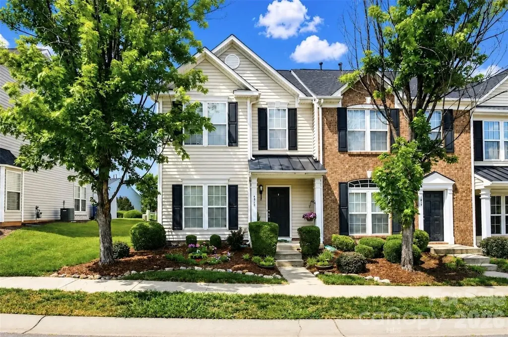 Charlotte NC, 4913 Sunburst Lane