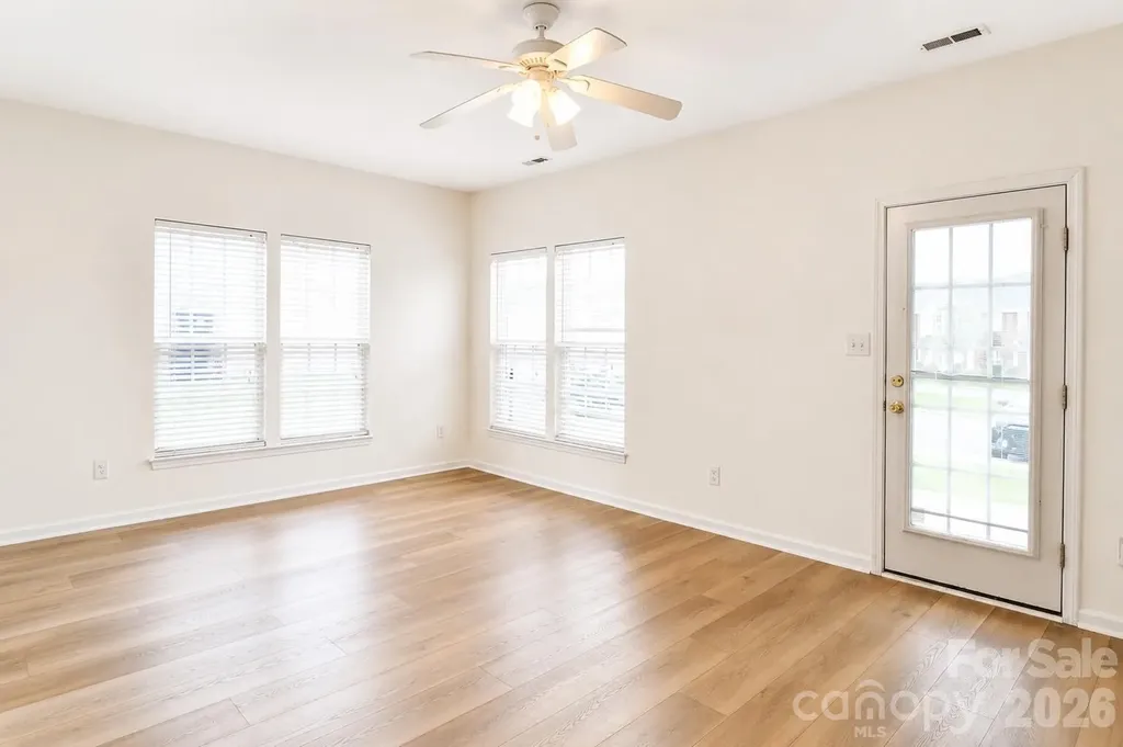4913 Sunburst Lane Charlotte NC 28213