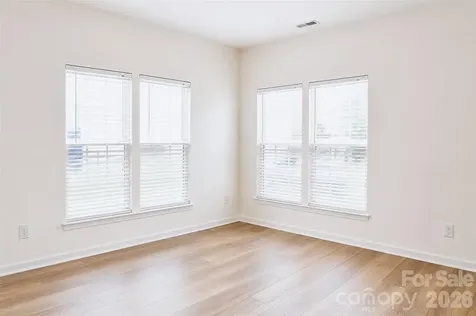 4913 Sunburst Lane Charlotte NC 28213