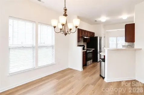 4913 Sunburst Lane Charlotte NC 28213