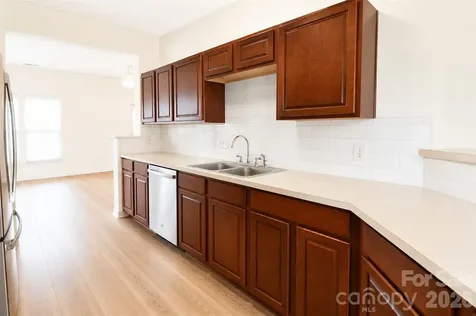 4913 Sunburst Lane Charlotte NC 28213