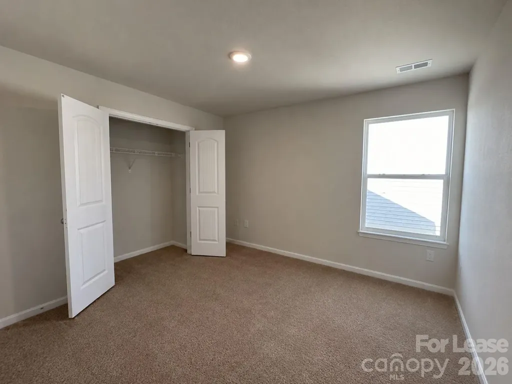 3003 Crescent Lake Lane Charlotte NC 28214
