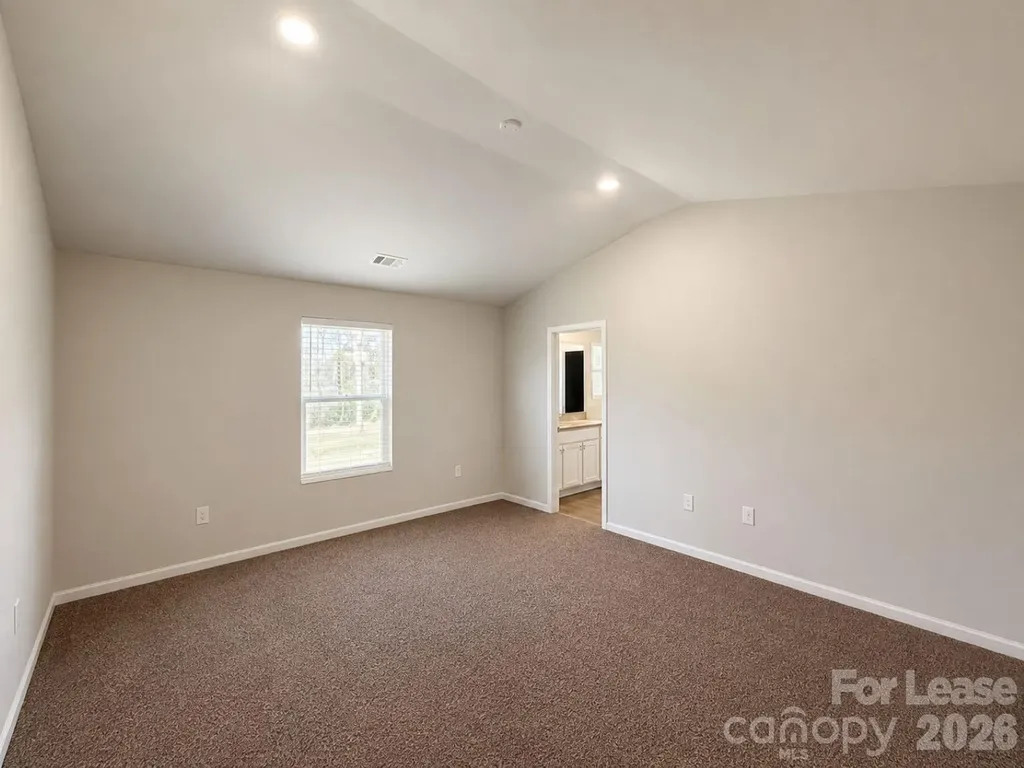 3003 Crescent Lake Lane Charlotte NC 28214