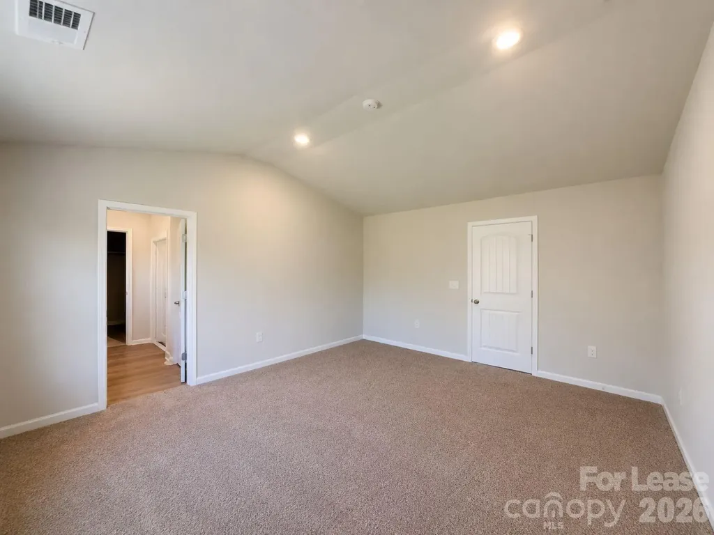 3003 Crescent Lake Lane Charlotte NC 28214