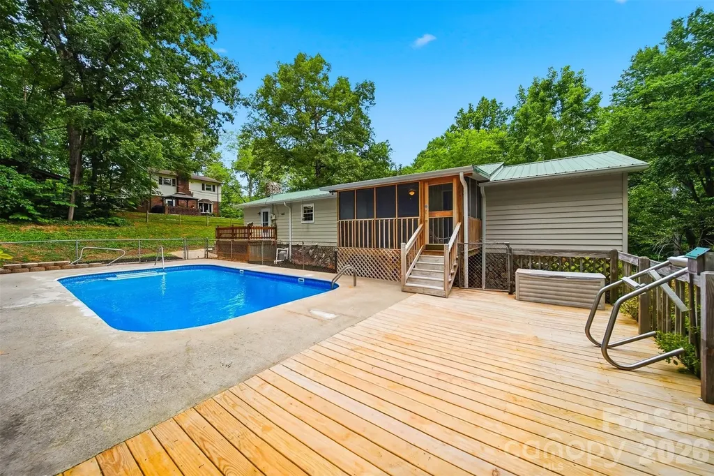 408 Birch Circle Drive Hudson NC 28638