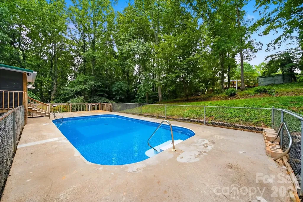 408 Birch Circle Drive Hudson NC 28638