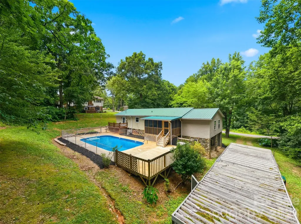 408 Birch Circle Drive Hudson NC 28638