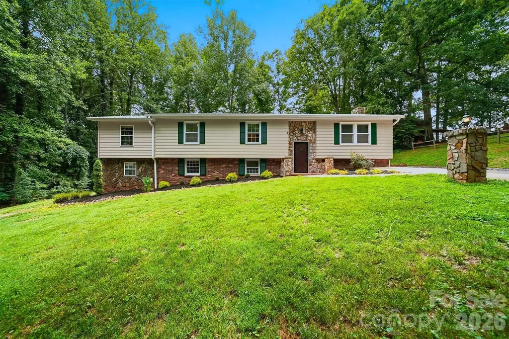 408 Birch Circle Drive Hudson NC 28638
