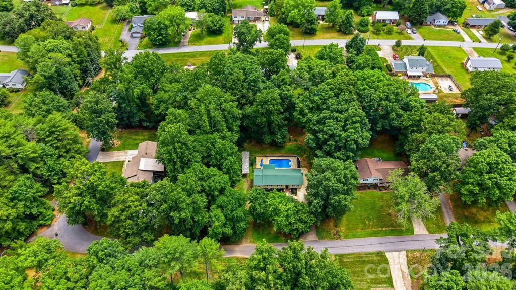 408 Birch Circle Drive Hudson NC 28638