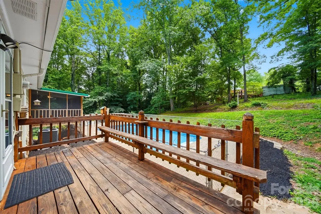 408 Birch Circle Drive Hudson NC 28638