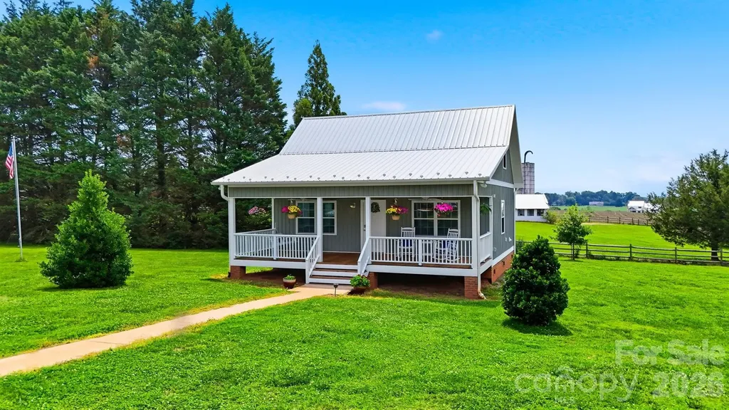 3453 Plateau Road Newton NC 28658