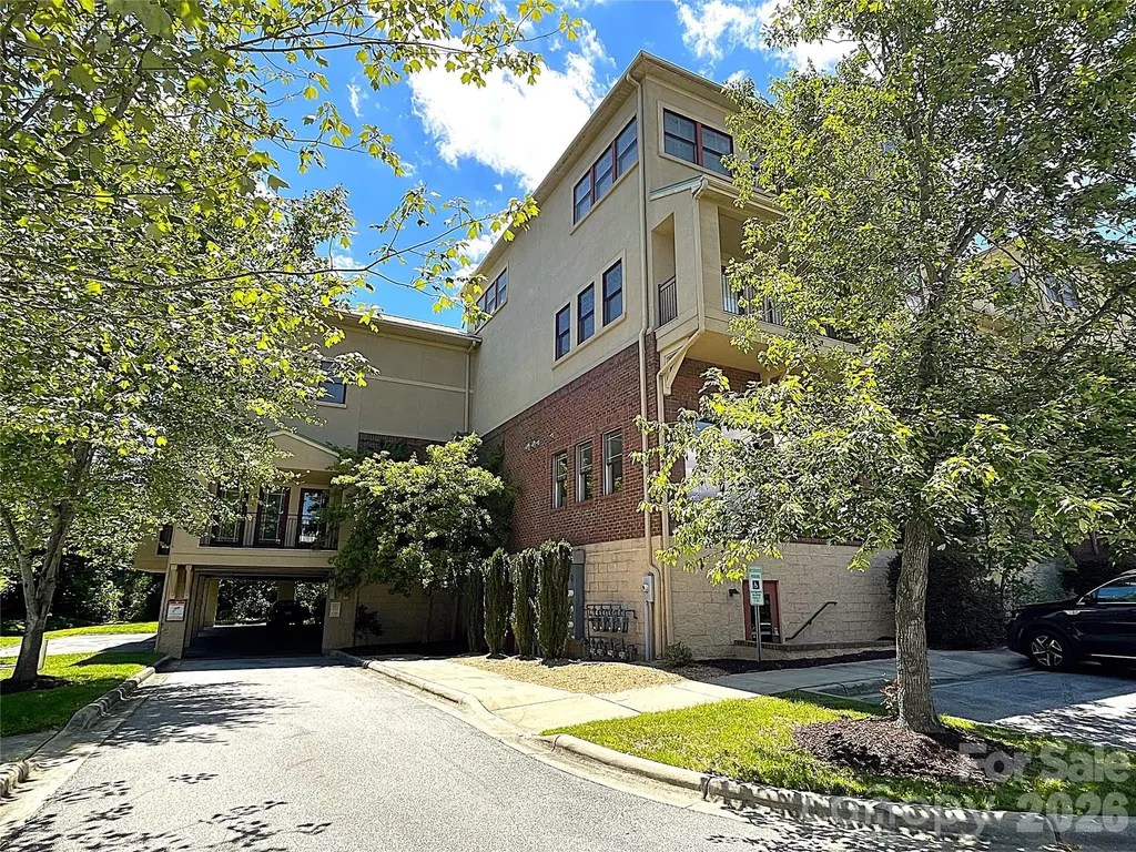 475 S Church Street Hendersonville NC 28792