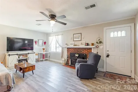 129 Brawley Street Chester SC 29706