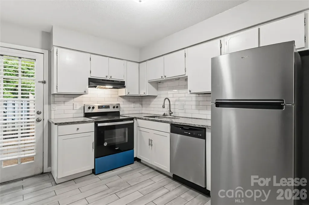 2005 Stoney Point Lane Charlotte NC 28210