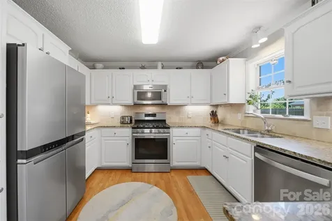 4005 Brickfield Street Hickory NC 28602