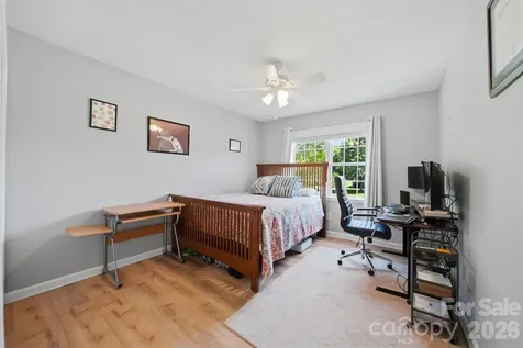 4005 Brickfield Street Hickory NC 28602