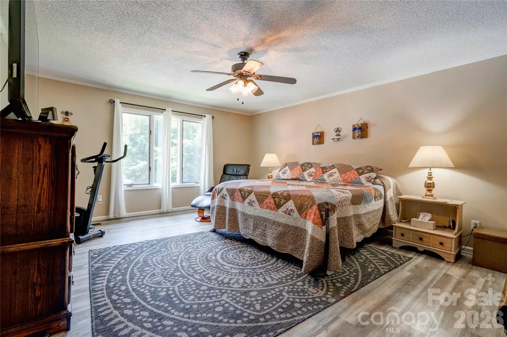 246 Putnam Lake Road Kings Mountain NC 28086