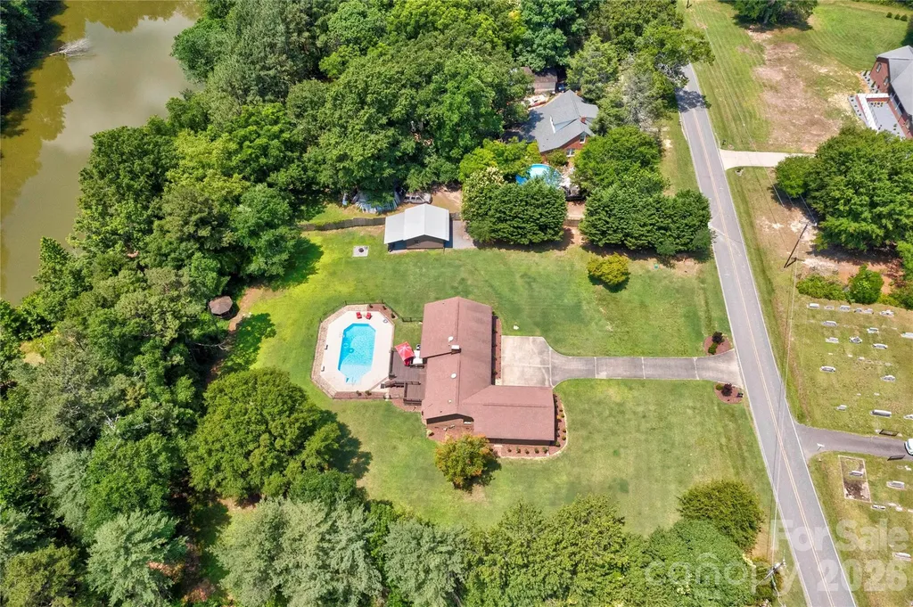 246 Putnam Lake Road Kings Mountain NC 28086