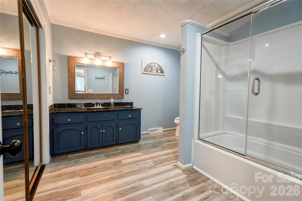 246 Putnam Lake Road Kings Mountain NC 28086