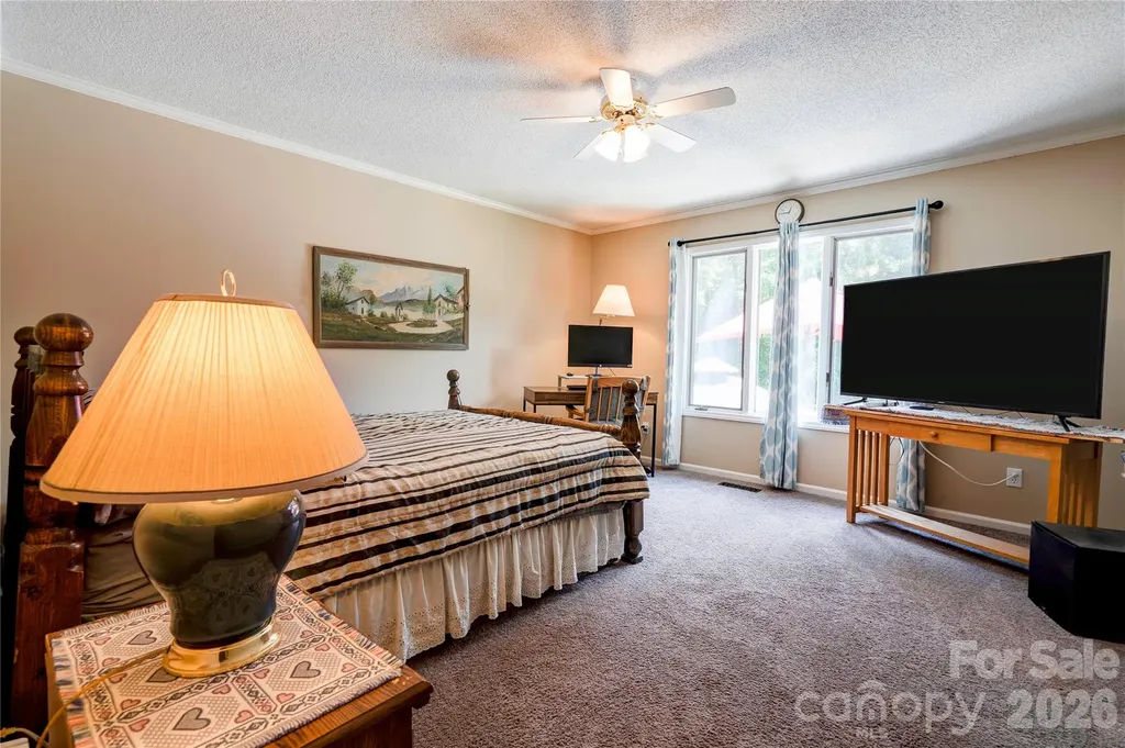 246 Putnam Lake Road Kings Mountain NC 28086