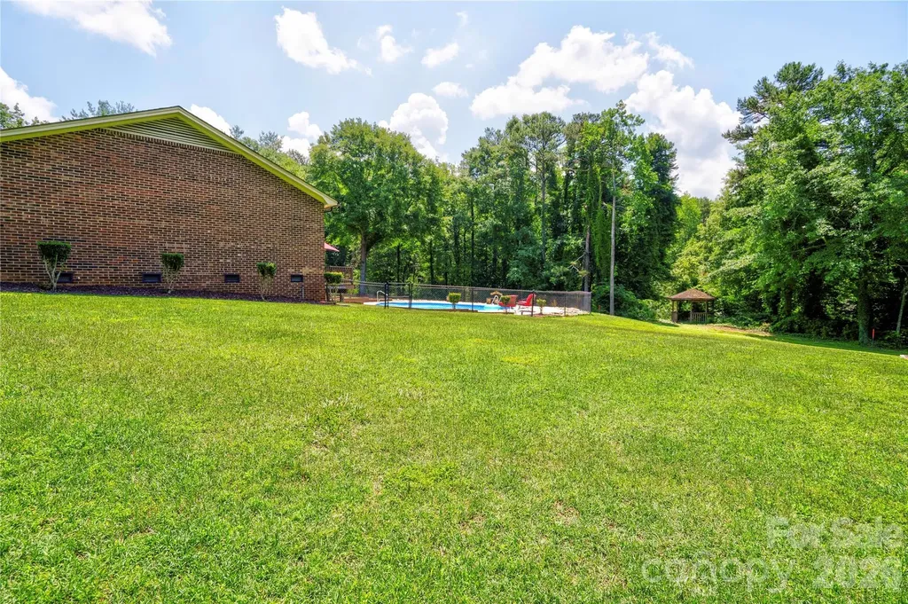 246 Putnam Lake Road Kings Mountain NC 28086