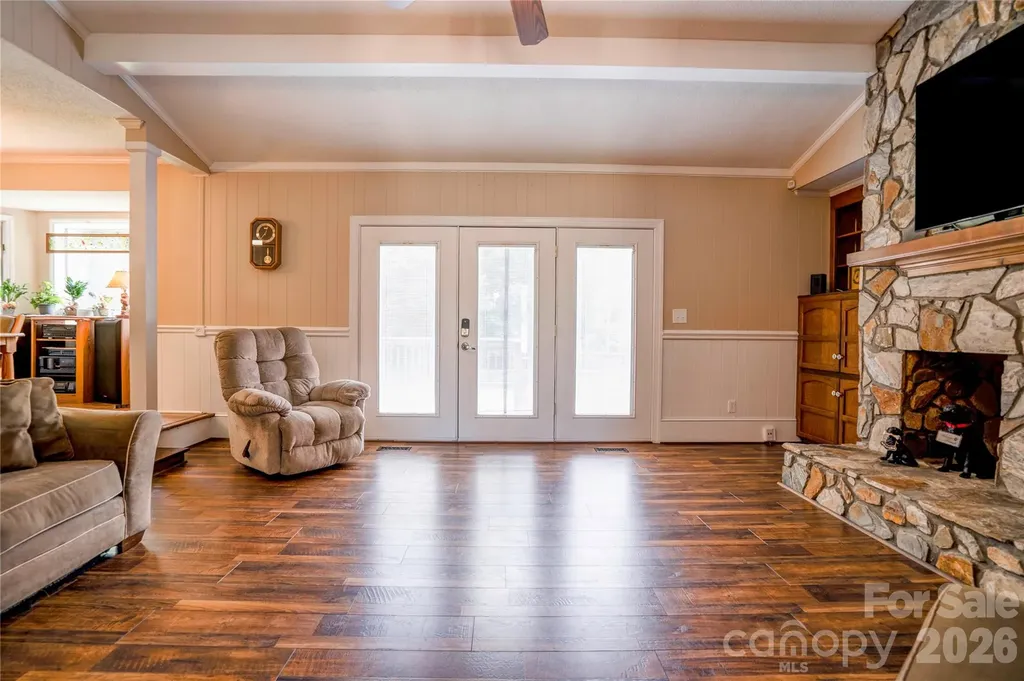 246 Putnam Lake Road Kings Mountain NC 28086