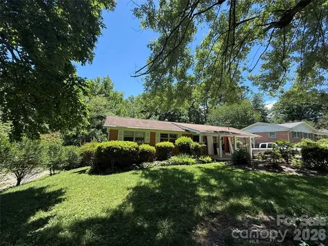 67 Wagon Road Asheville NC 28805