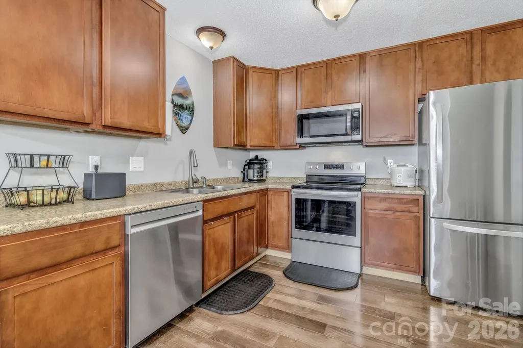 43 Pelzer Street Asheville NC 28804