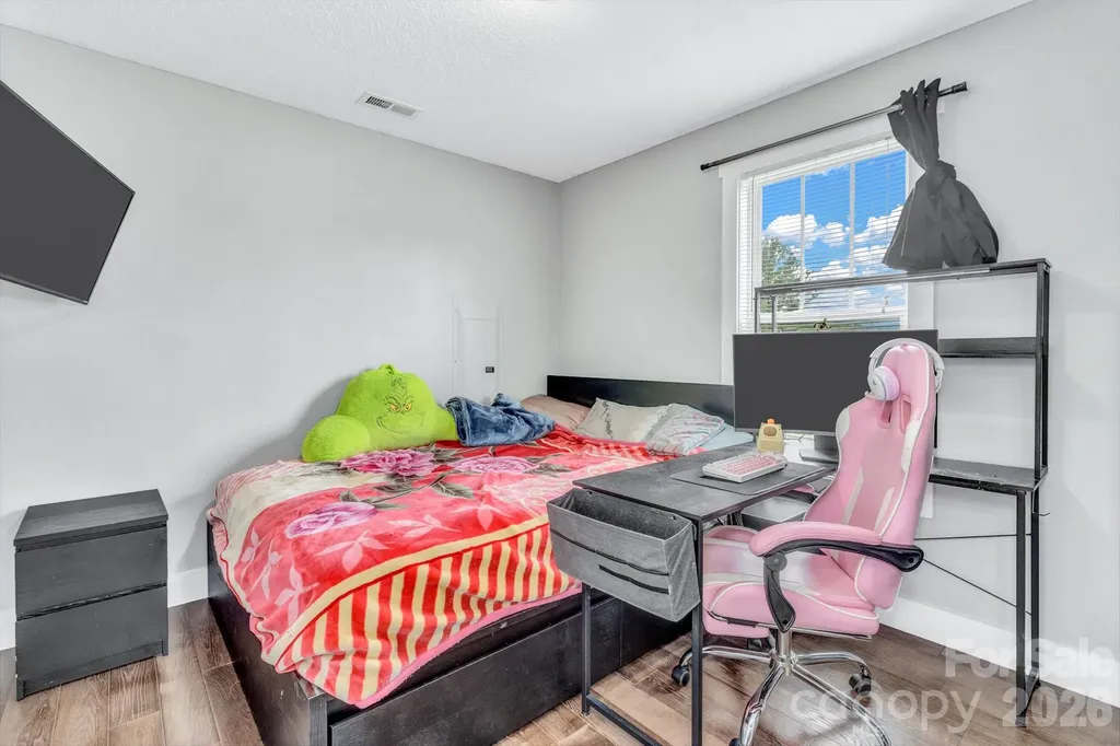 43 Pelzer Street Asheville NC 28804