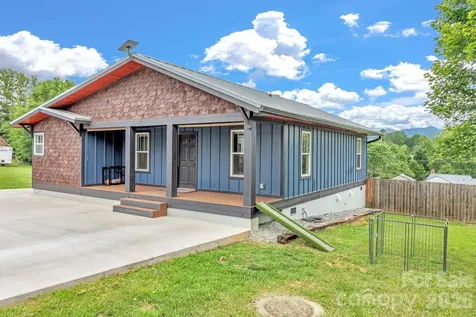 43 Pelzer Street Asheville NC 28804