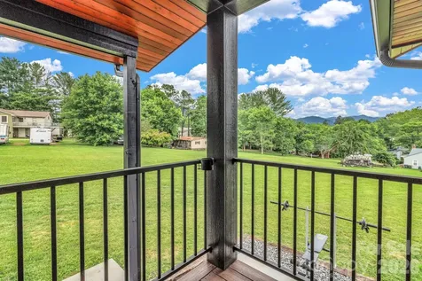 43 Pelzer Street Asheville NC 28804