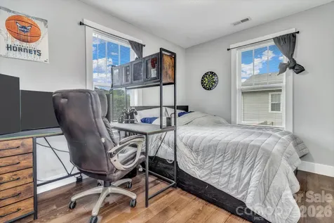 43 Pelzer Street Asheville NC 28804
