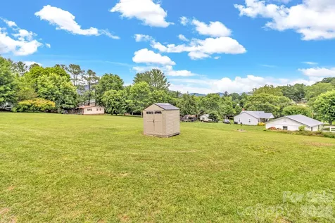 43 Pelzer Street Asheville NC 28804