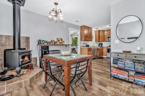 43 Pelzer Street Asheville NC 28804