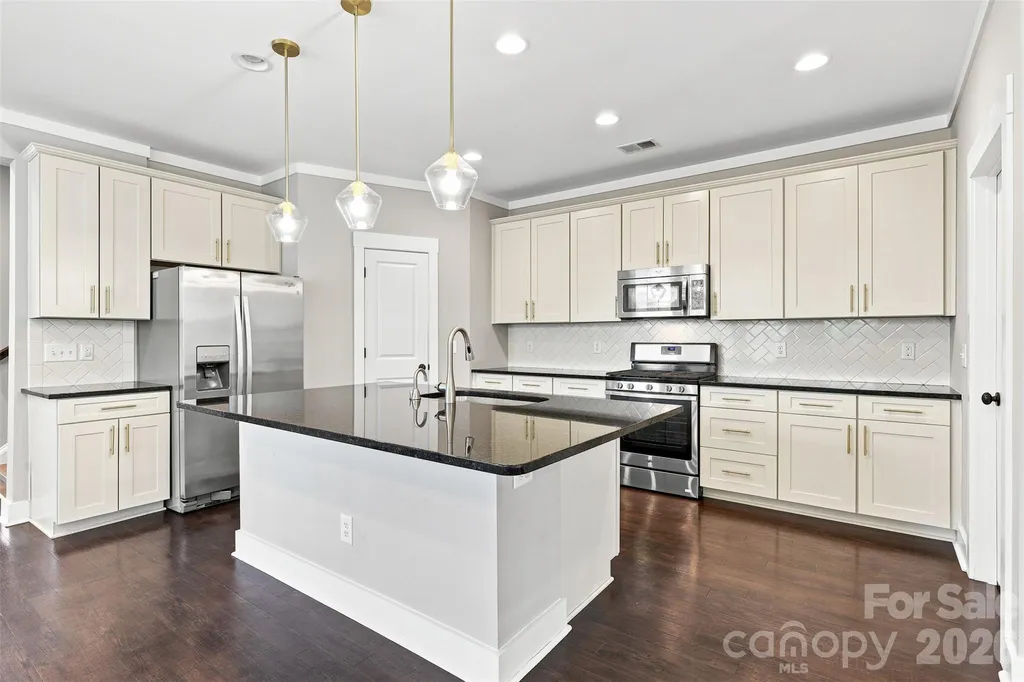 2104 Woodward Avenue Charlotte NC 28206