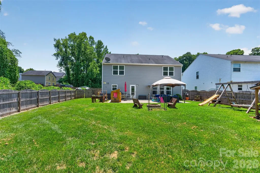 1200 Catawba Run Lowell NC 28098