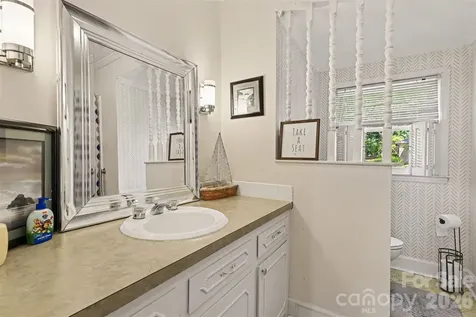 1339 Carmen Lane Gastonia NC 28054
