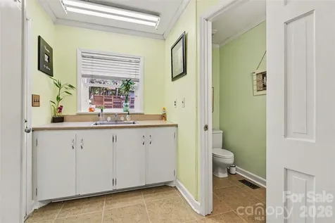 1339 Carmen Lane Gastonia NC 28054