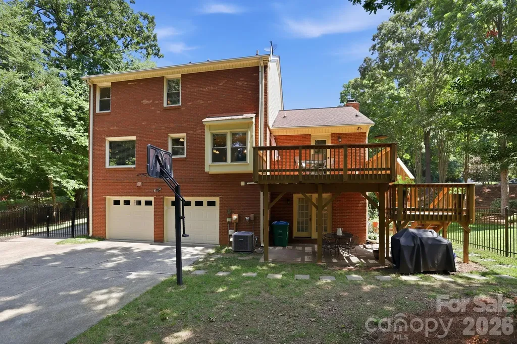340 Walnut Point Drive Matthews NC 28105