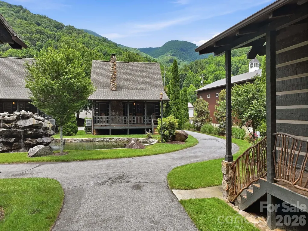 62 Rachels Circle Maggie Valley NC 28751