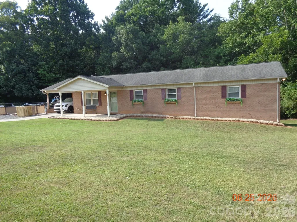 1702 Cajah Mountain Road Hudson NC 28638