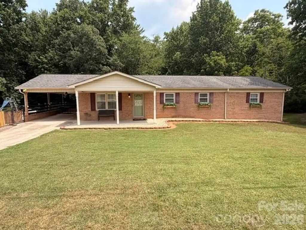 1702 Cajah Mountain Road Hudson NC 28638