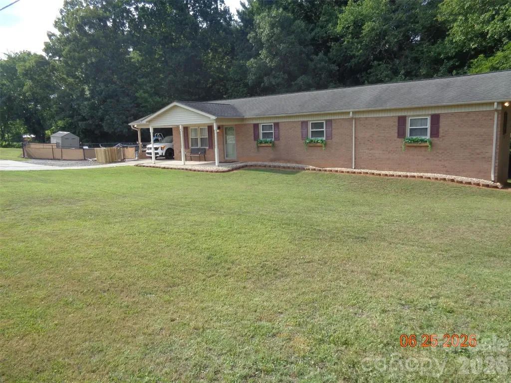 1702 Cajah Mountain Road Hudson NC 28638