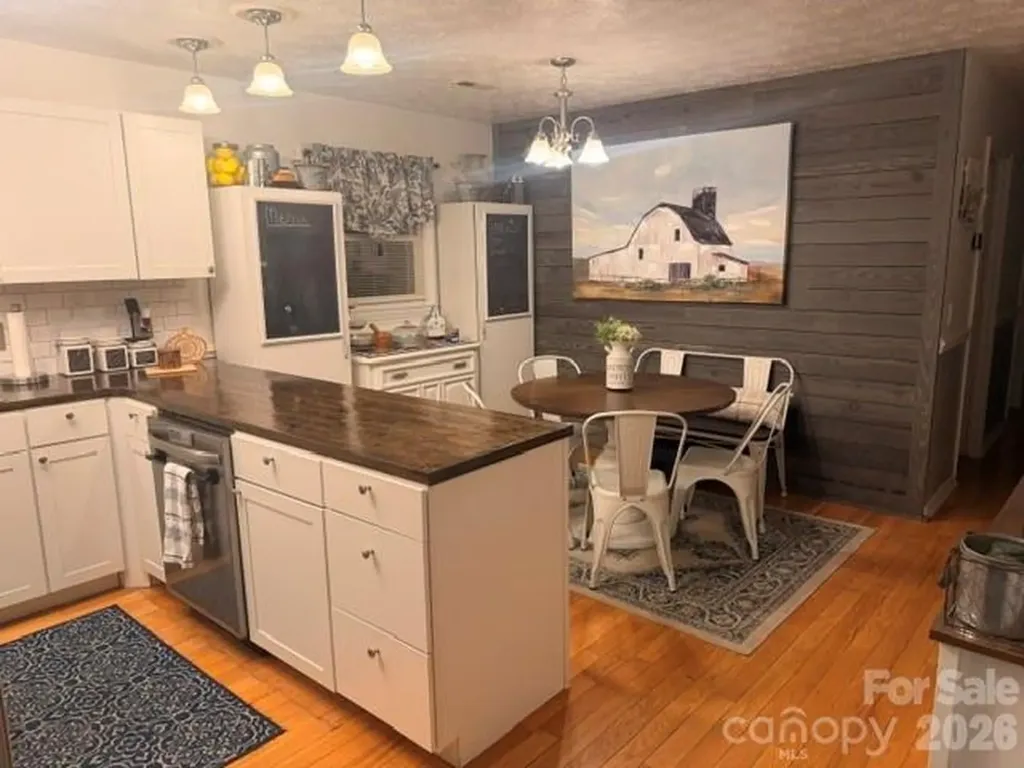 1702 Cajah Mountain Road Hudson NC 28638