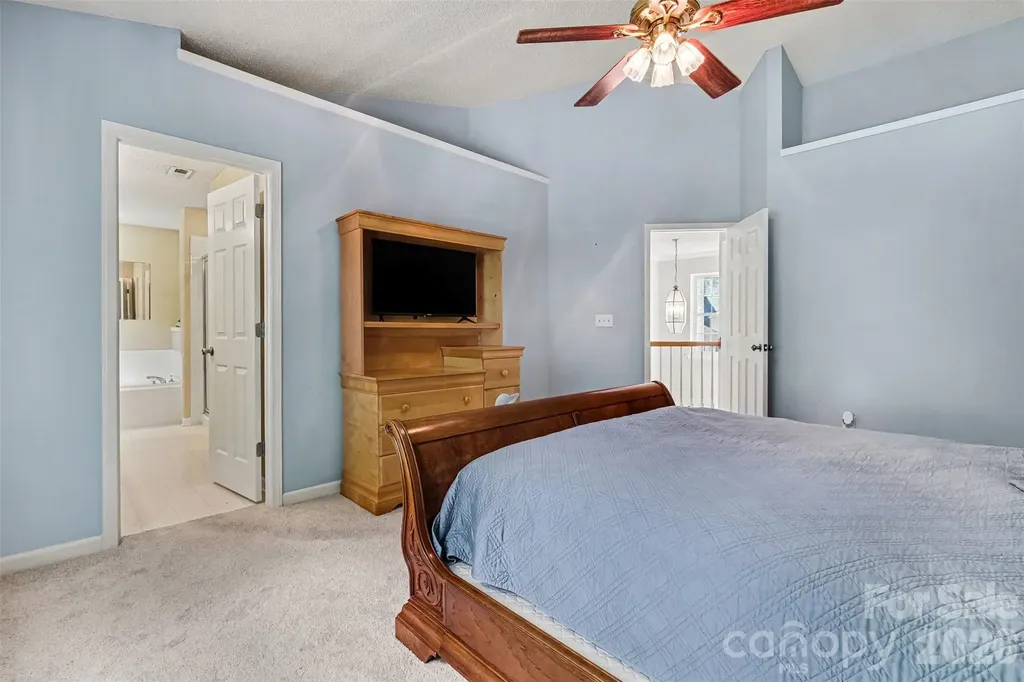 10422 Baskerville Avenue Charlotte NC 28269