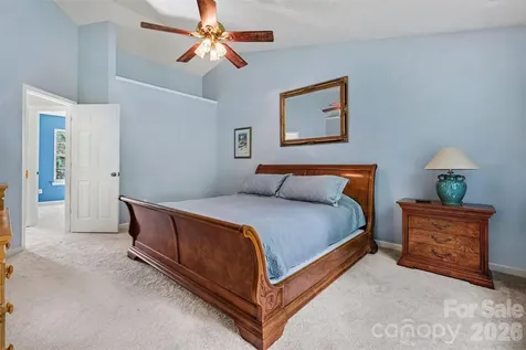Charlotte NC 28269