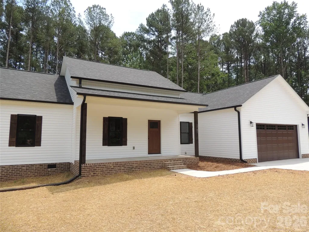 1785 Every Drive Iron Station NC 28080