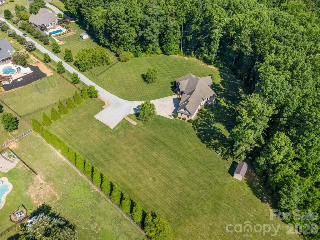 517 Linwood Road Mooresville NC 28115
